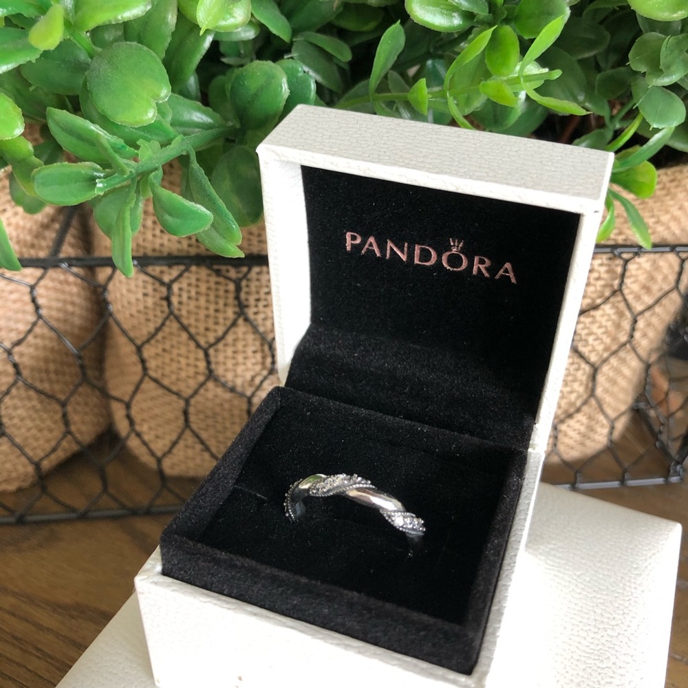 Pandora Ribbon Of Love Ring - NEW - Picture 2 of 5